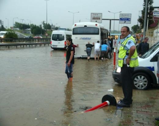 İstanbul Yağmura Teslim Oldu 12