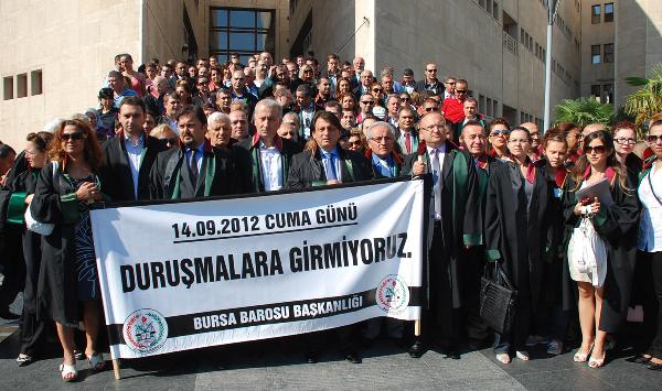 Avukata Saldırı Protesto Edildi