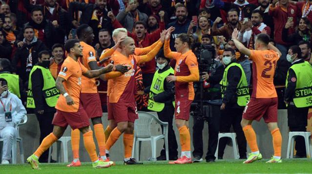 Galatasaray: 4 - Marsilya: 2
