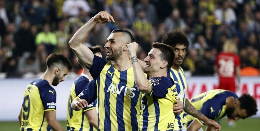 Fenerbahçe, Kadıköy'de Gaziantep'i 3-2'lik skorla geçti