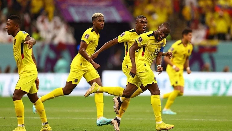 Ekvador açılış maçında ev sahibi Katar’ı 2-0 mağlup etti (2022 Dünya Kupası)