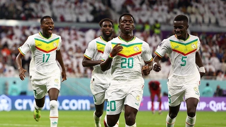 Katar, Senegal’e de yenildi, Muntari’nin golü tarihe geçti: 1-3