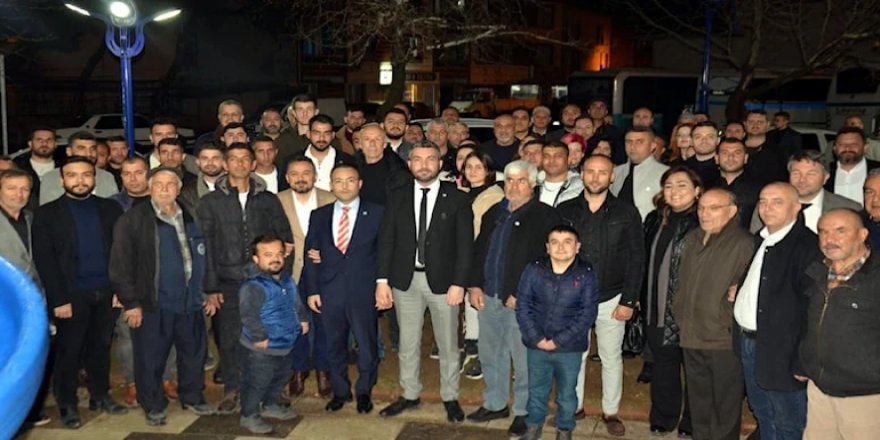AKP’den ve MHP’den istifa eden 100 kişi İYİ Parti’ye katıldı
