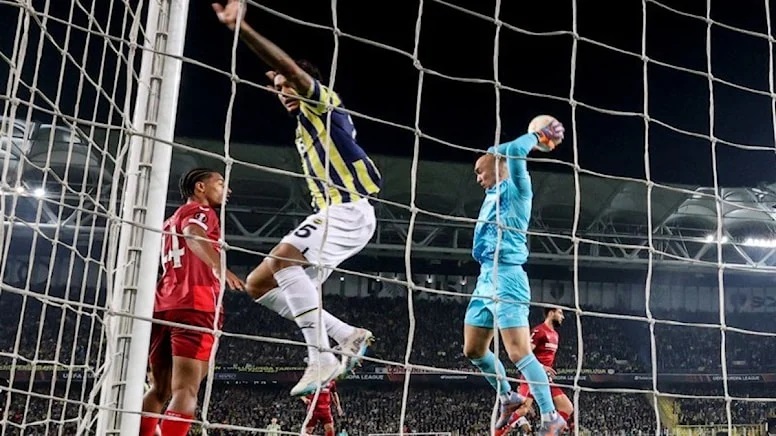 Fenerbahçe çok istedi ama olmadı… Çeyrek final Sevilla’ya kaldı!