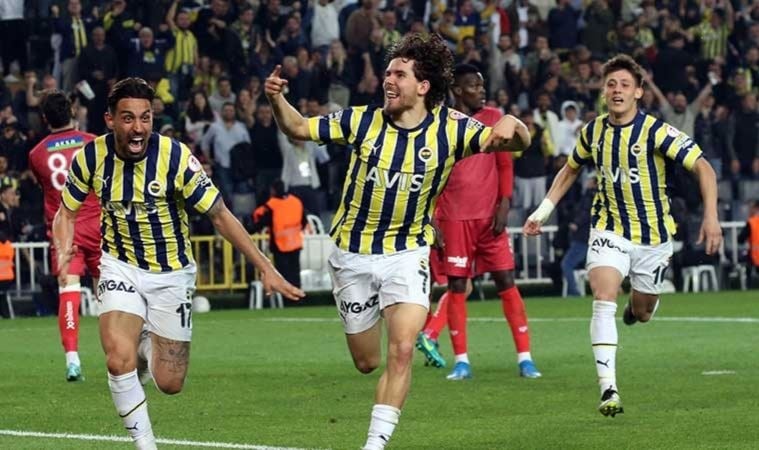 Ziraat Türkiye Kupası'nda ilk finalist: Fenerbahçe