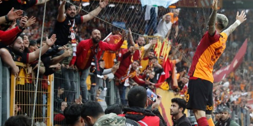 Şampiyon Galatasaray derbide Fenerbahçe’yi fena dağıttı