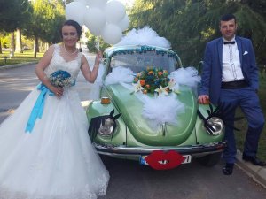Güzelbahçe Belediyesinin  tiyatro eğitmeni Selin Akın Yardımoğlu evlendi.