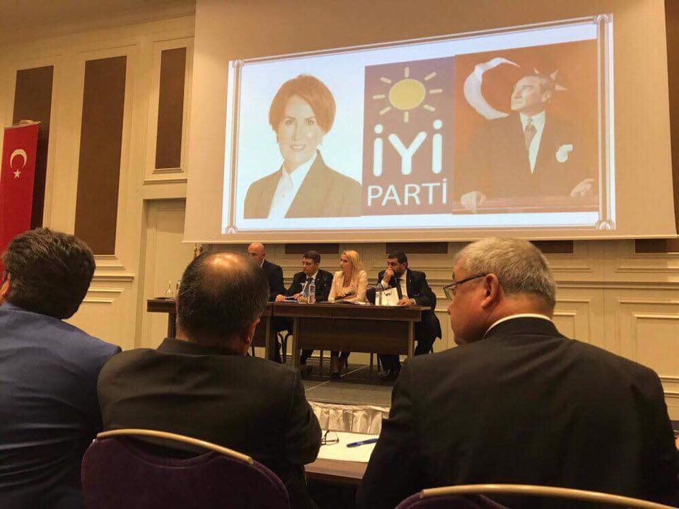 İYİ Parti İstanbul İl Yönetimi ilk toplantısını yaptı