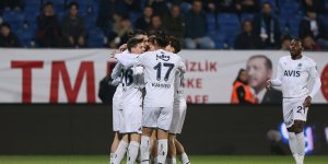 Fenerbahçe Çaykur Rizespor deplasmanında gol oldu yağdı