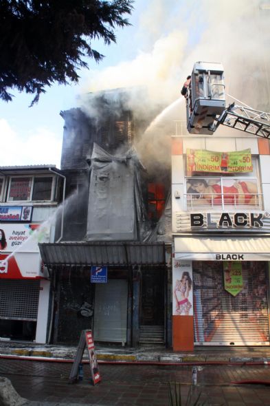 Kadıköy duman altında 10