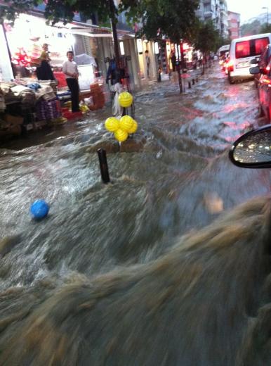 İstanbul Yağmura Teslim Oldu 2