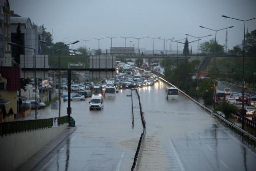İstanbul Yağmura Teslim Oldu 8