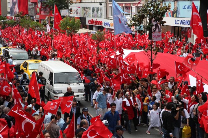 Şişli Kırmızı Beyaz Oldu 10