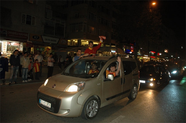 Yurtta Şampiyonluk Kutlamaları 8