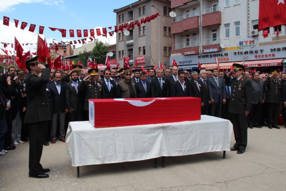Kurşunlu Şehidini Uğurladı 16