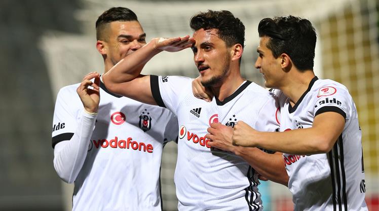 Kartal Kupa'da yarı finale kanatlandı