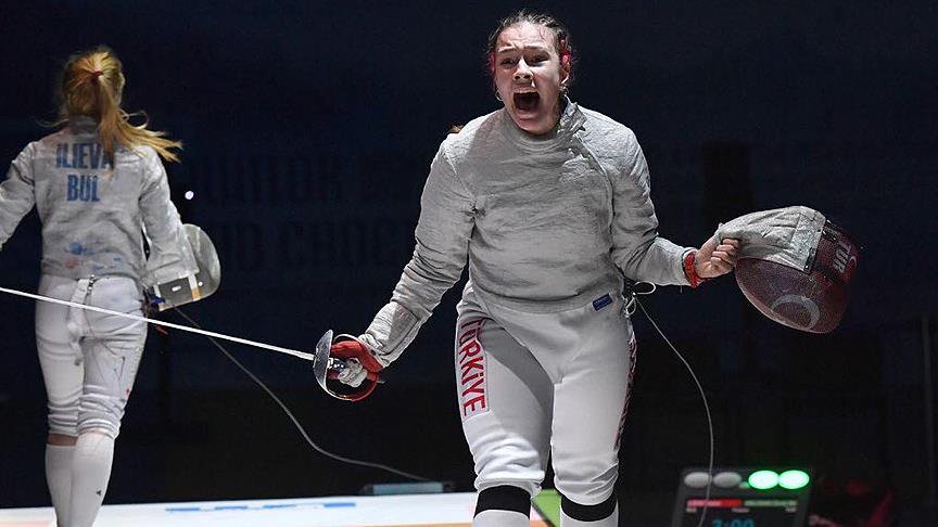 Deniz Selin Ünlüdağ, eskrimde Avrupa şampiyonu oldu