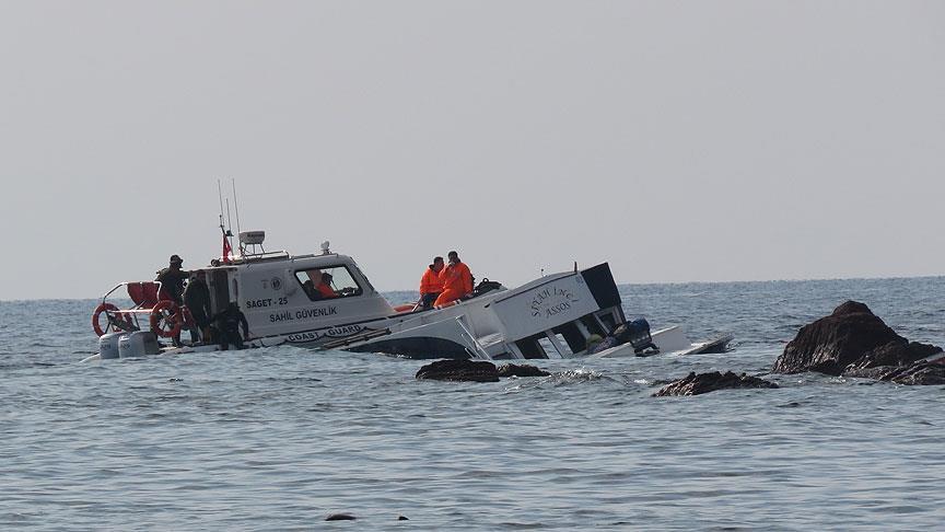 Ege'de mülteci teknesi battı: 4'ü çocuk 16 kişi öldü