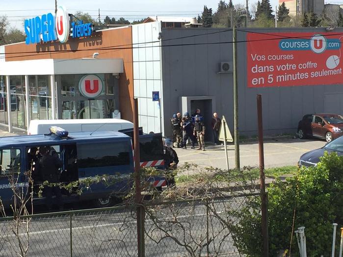 Fransa'da rehine krizi sona erdi! Terör örgütü DEAŞ üstlendi