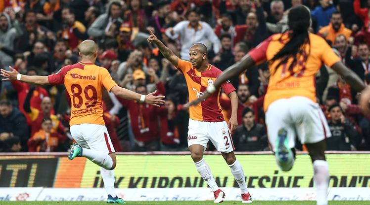 Galatasaray: 2 - Medipol Başakşehir: 0