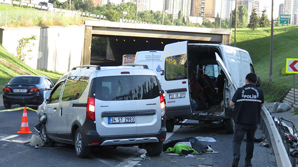 Ümraniye’de feci kaza: 2 ölü 5 yaralı