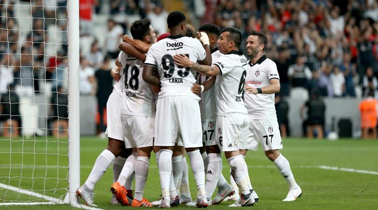 Beşiktaş tur kapısını araladı