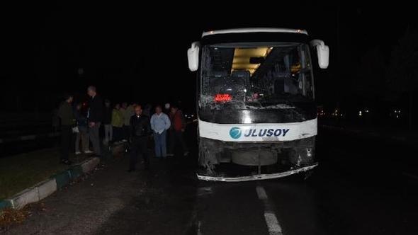 Kütahya'da yolcu otobüsü ile kamyonet çarpıştı: 2 ölü