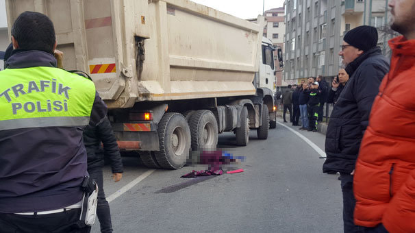 Rize'de hafriyat kamyonu dehşeti! Anne ve kızı feci şekilde can verdi