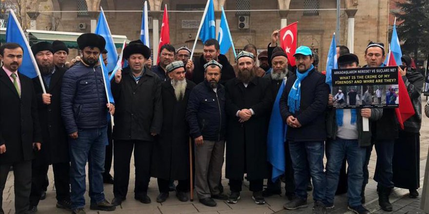 Doğu Türkistan için yürüyen grup Düzce'de