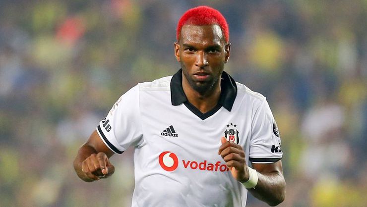 Ryan Babel Fulham yolcusu