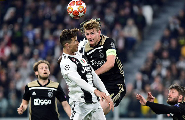 Ajax, Juventus deplasmanında tarih yazdı