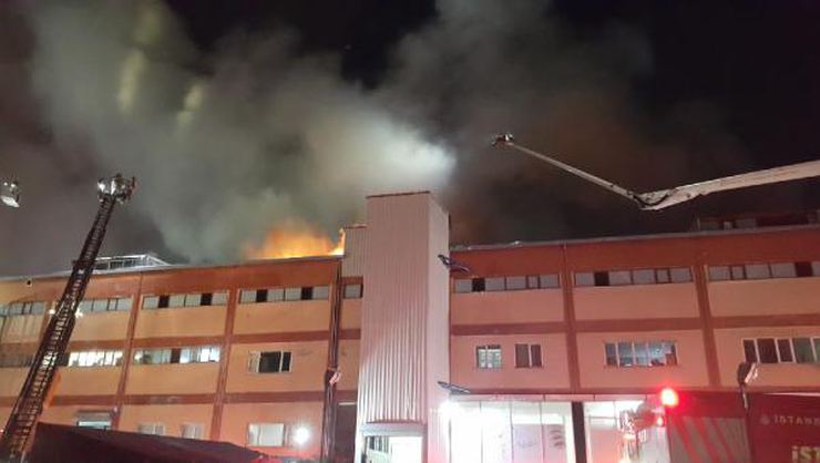 Büyükçekmece'de fabrika yangını: 4 ölü, 2 yaralı