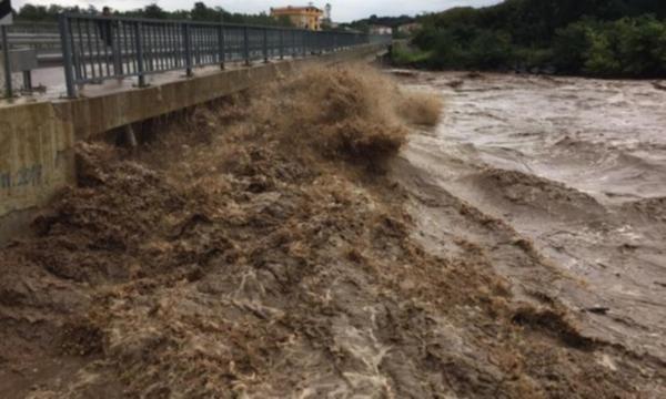 Samsun'da öldüren sel: 2 ölü, 4 kayıp