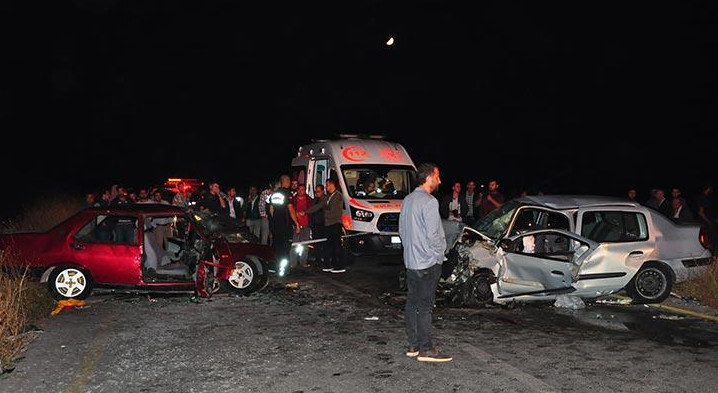 Manisa'da kafa kafaya kaza! 1 Ölü, 6 yaralı