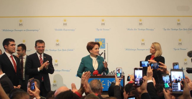 Akşener’den İYİ Parti'nin İstanbul’da ikinci yıl kutlaması!