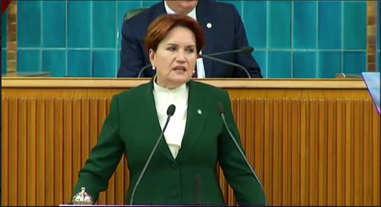 Meral Akşener'den sert sözler: Evcilik oynuyorlar