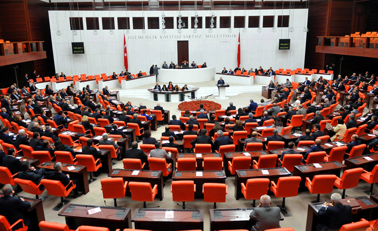 "Esnafın fatura ve kredileri ertelensin’ önergesi AKP ve MHP’nin oylarıyla reddedildi