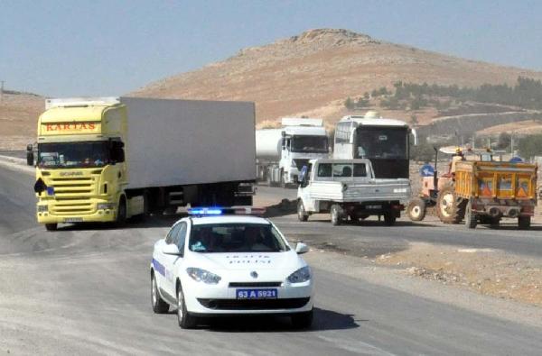 Kaçakların Cenazeleri Tırlarla Suriye Sınırında