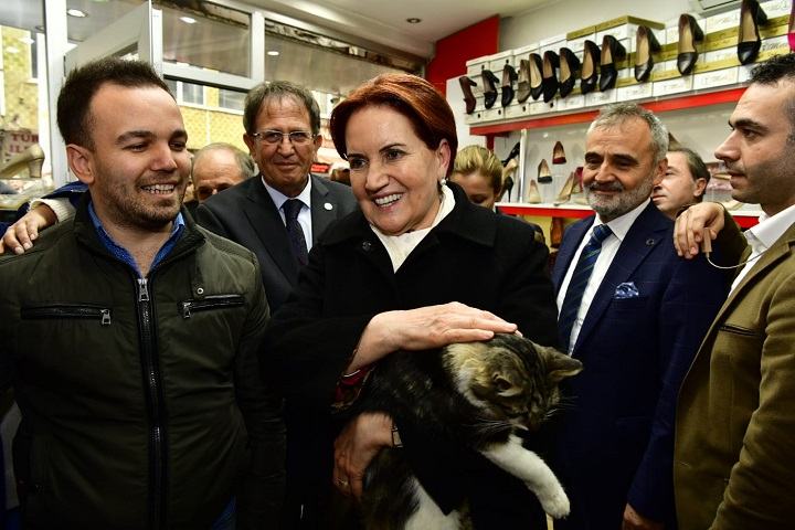 Akşener: Erdoğan kürsüden atacağına gelsin baksın