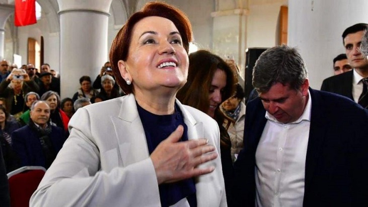 Meral Akşener ikinci kez babaanne oldu