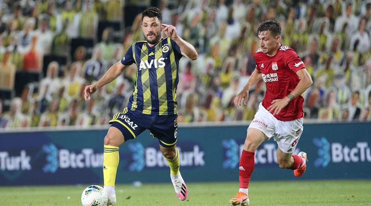 Fenerbahçe: 1 - Demir Grup Sivasspor: 2
