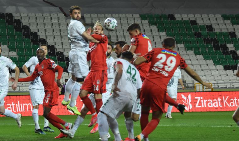 Beşiktaş, penaltılarla yarı finalde