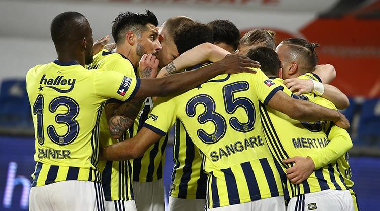 Medipol Başakşehir: 1 - Fenerbahçe: 2