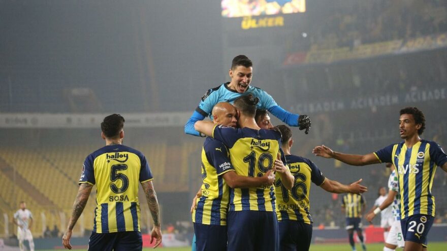 Fenerbahçe: 4 - Çaykur Rizespor: 0