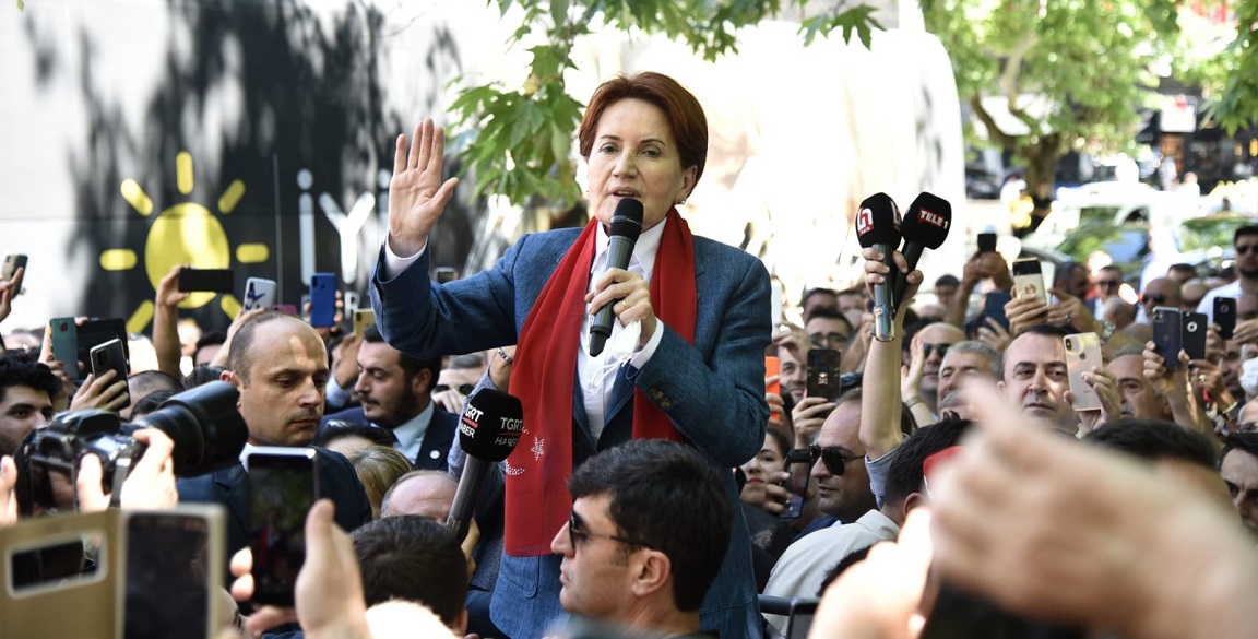 Meral Akşener’in ziyaret ettiği esnaf yakındı: Bunlar uzayda mı yaşıyor?