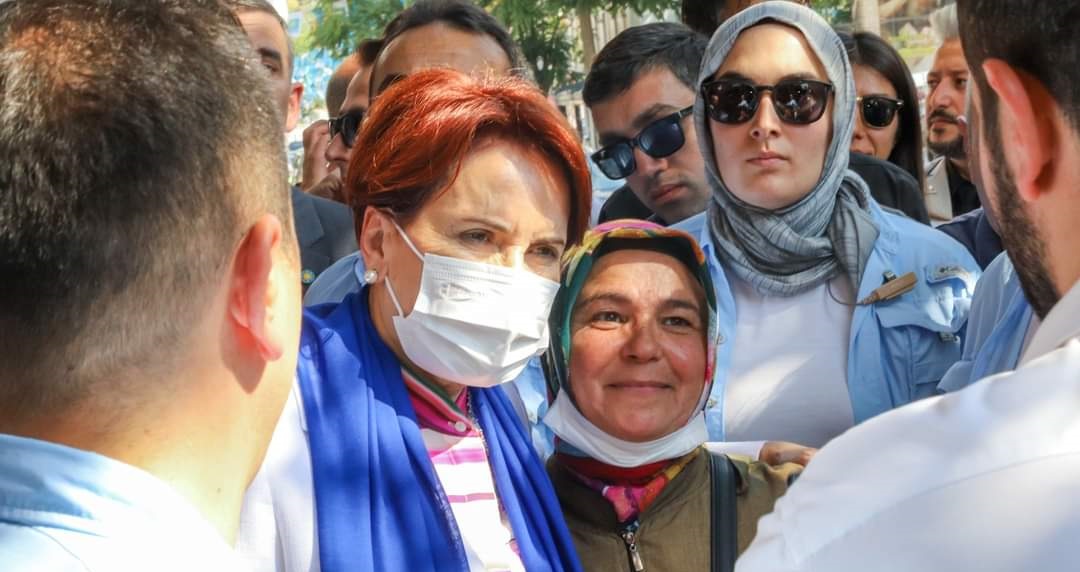 Akşener: Sizi soydular, evlatlarınızın geleceğini çaldılar