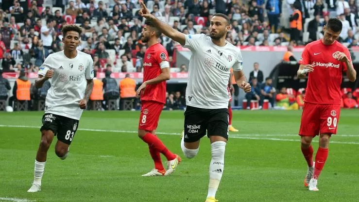 Beşiktaş, Ümraniyespor’u farklı dağıttı: 5-2