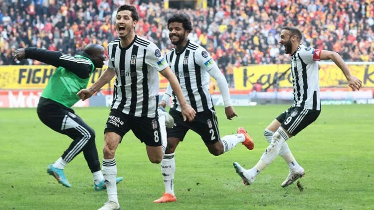 Beşiktaş, Kayserispor'u deplasmanda 2-0'la geçti
