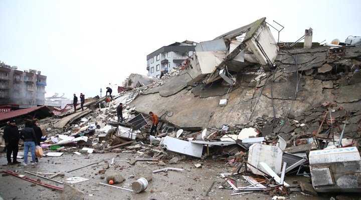 Depremde can kaybı 6 bin 234'e yükseldi
