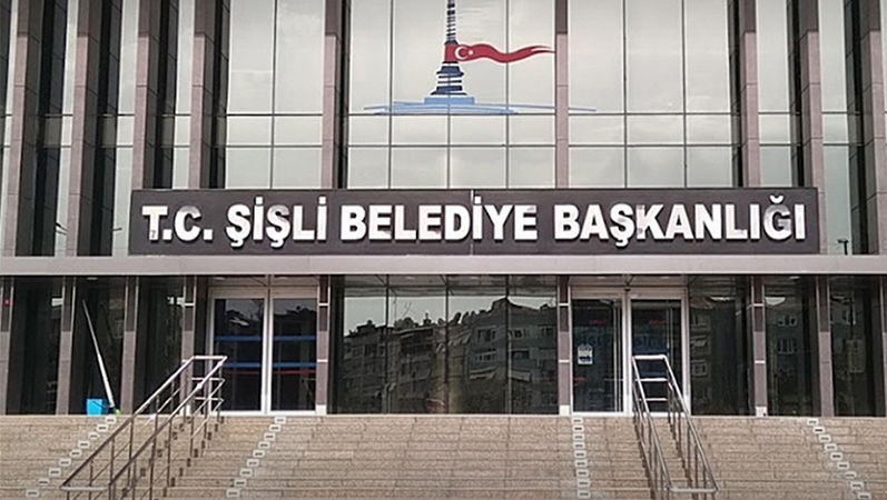 Şişli Belediyesi 'tercih dönemi'nde lise adaylarının yanında